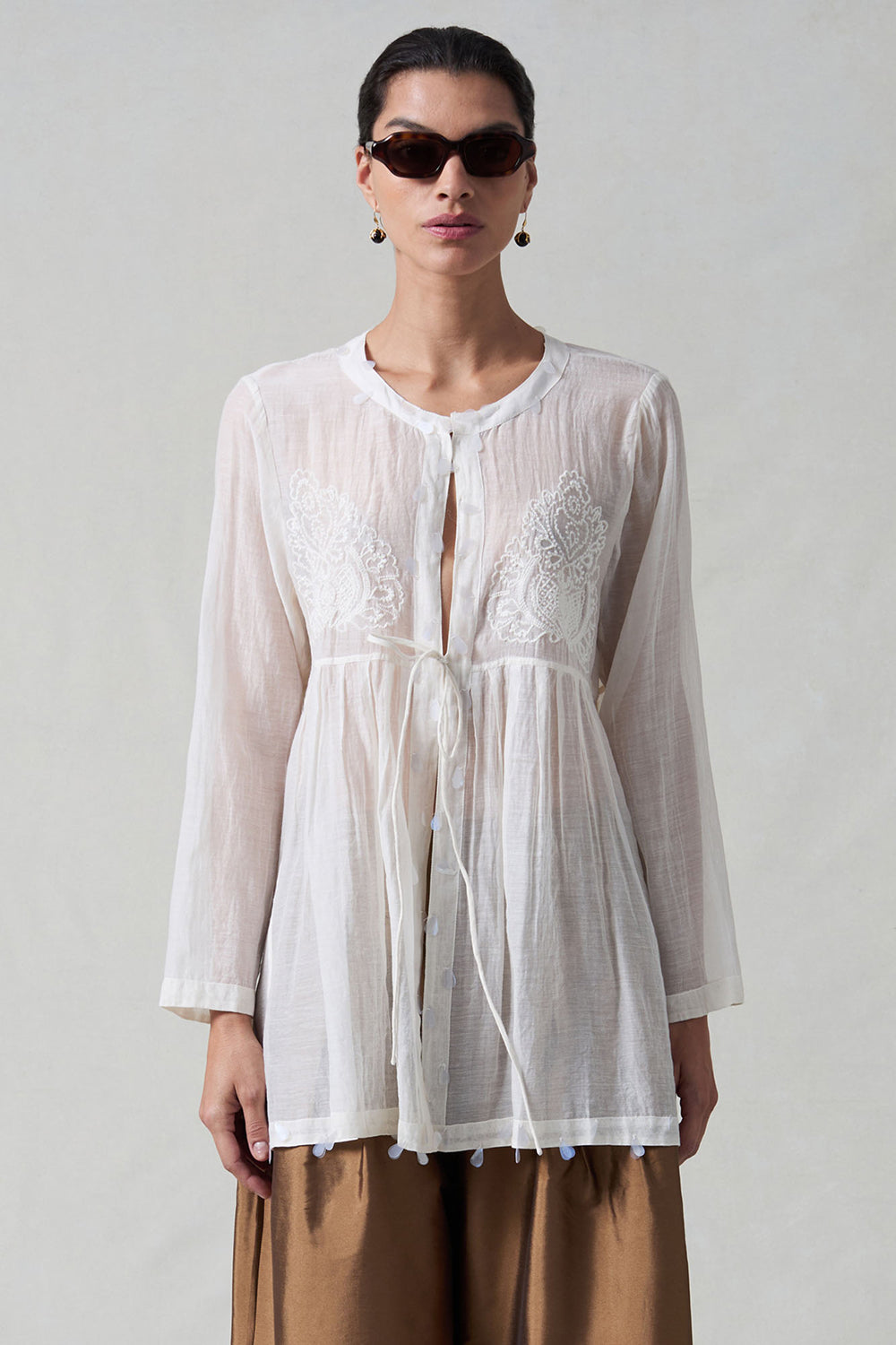 BOVERA Satin Lueur Blouse 再入荷アイテム Sequin Tear Drop Blouse Ivory – Chan Luu