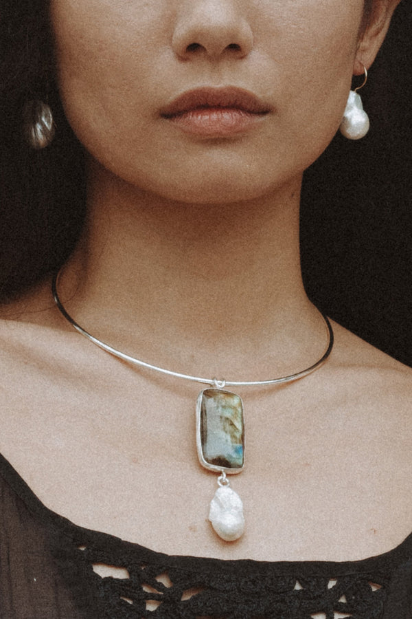 Soledad Collar Necklace Labradorite