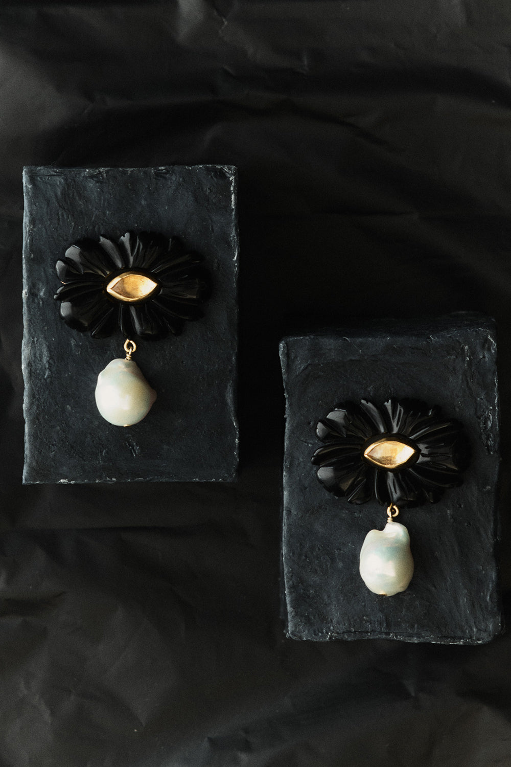 Magnolia Drop Earrings Black Agate