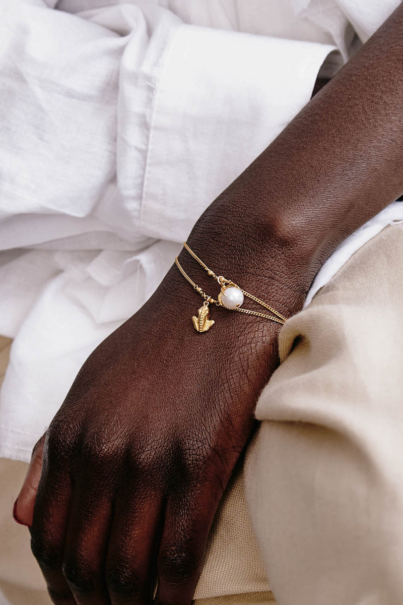 Lark Charm Bracelet White Pearl