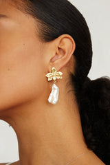 Sylve Drop Earrings White Pearl
