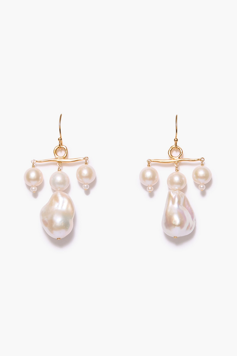 Caroline Earrings White Pearl
