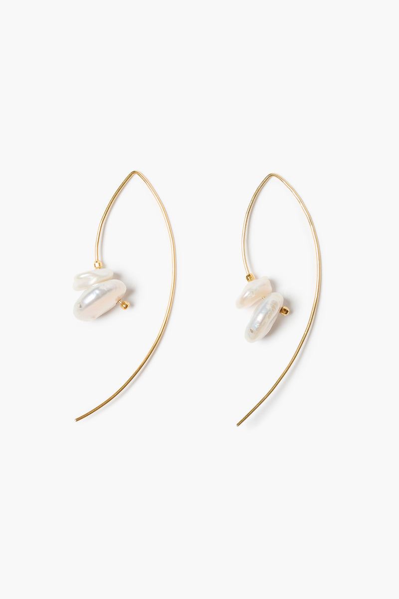 Wire Thread Earrings White Pearl