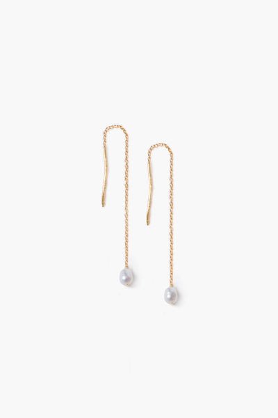 Single Wave Earrings White Pearl