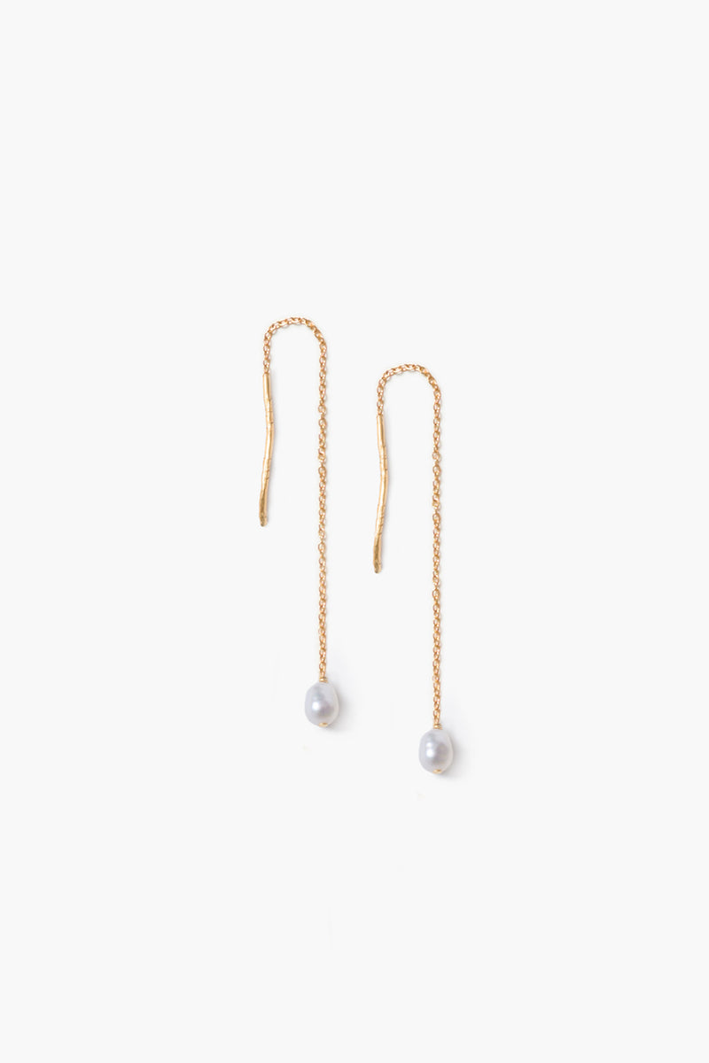Single Wave Earrings White Pearl