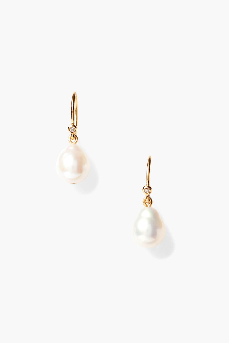 14k Edison Earrings White Pearl