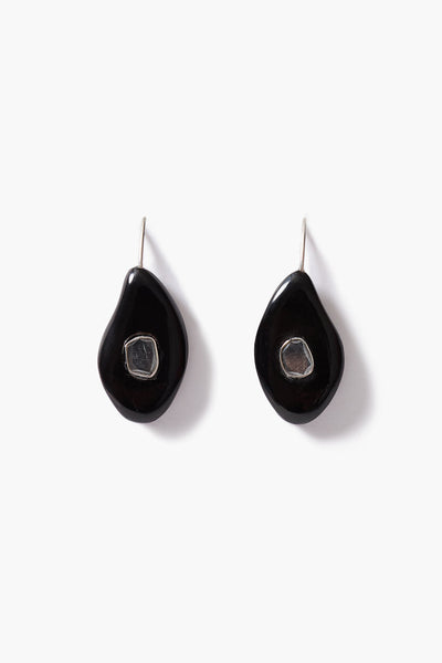 Pebble Earrings Black Horn