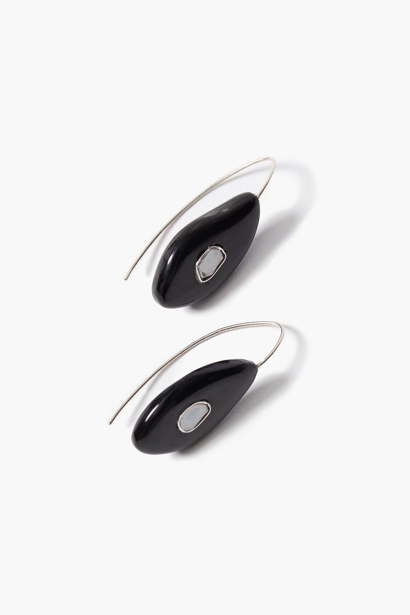 Pebble Earrings Black Horn