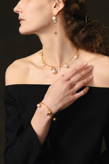 Crown Pearl Collar Necklace Gold