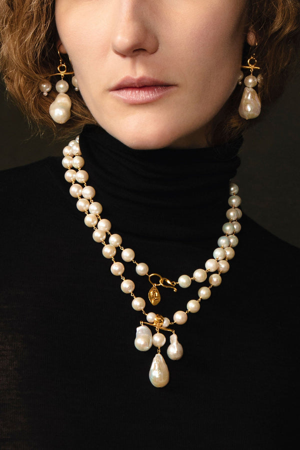 Caroline Necklace White Pearl