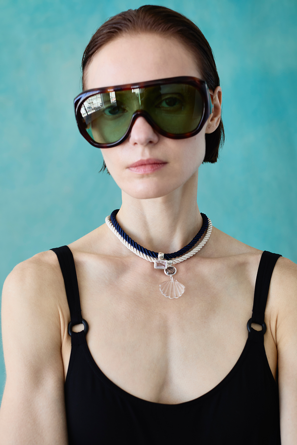 Scallop Twist Cord Necklace Clear Quartz