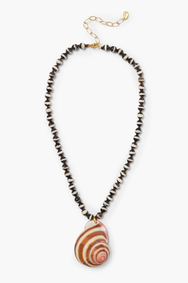 Mollusk Necklace Black Agate