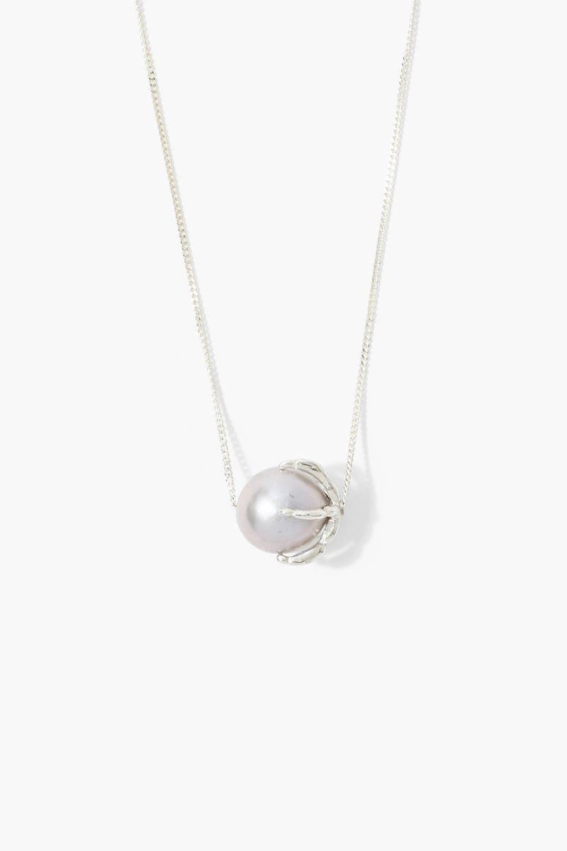 Lark Necklace Grey Pearl Long