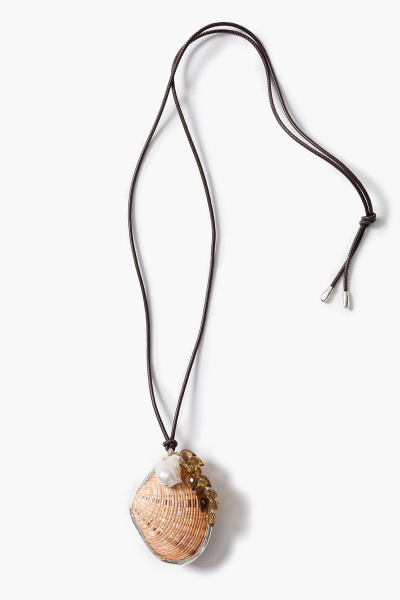 Venus Shell Charm Necklace Natural