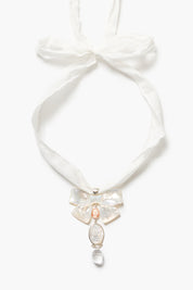 Big Bow Ribbon Necklace White