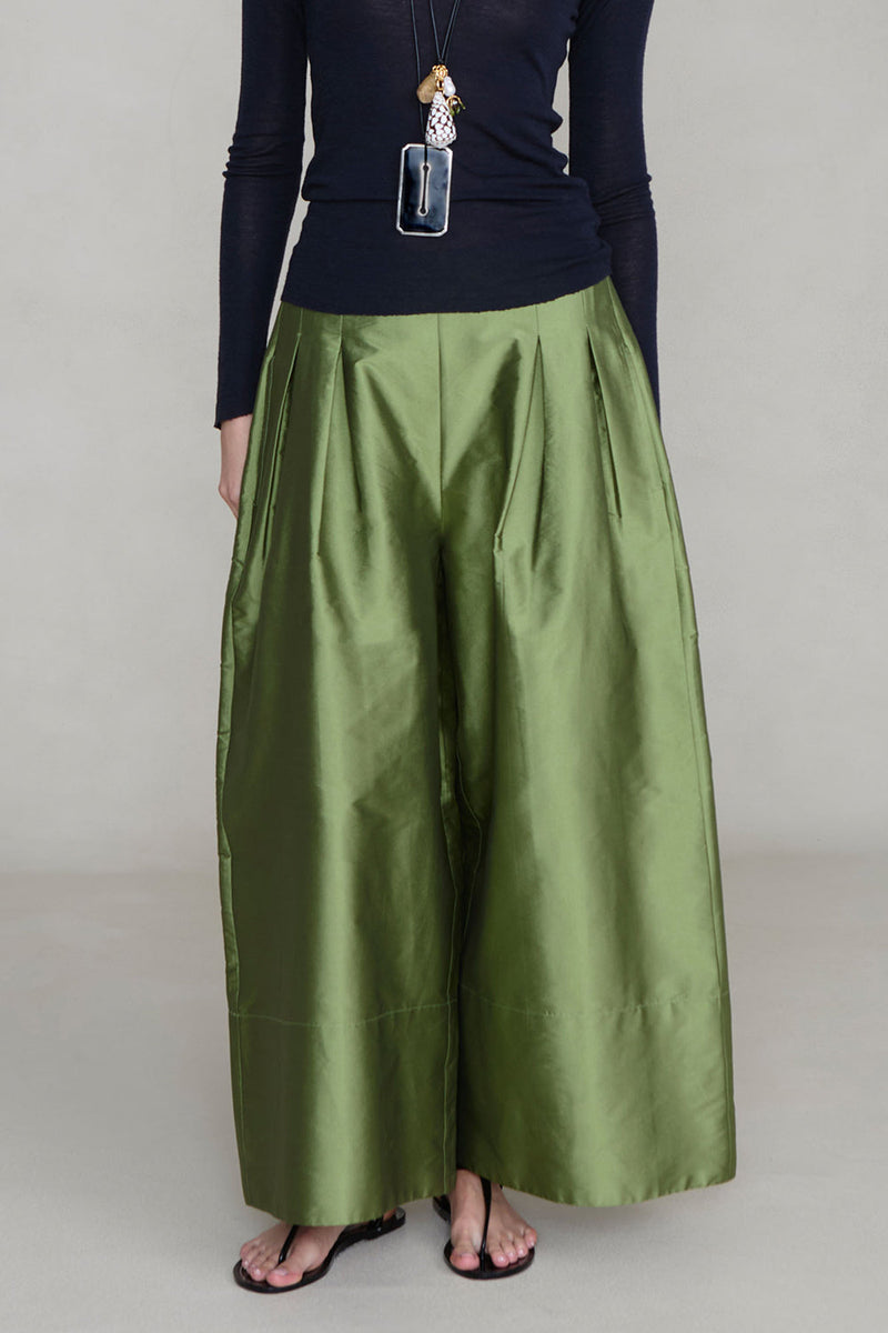 Techno Taffeta Ultra Wide Leg Trouser Tulip Stem