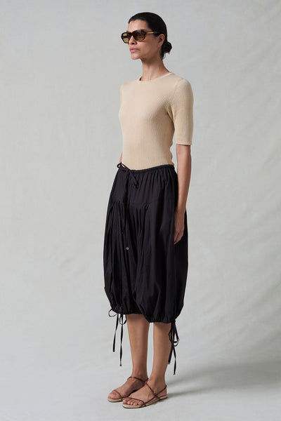 Million Pleats Fisherman Shorts Black