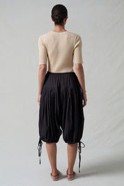 Million Pleats Fisherman Shorts Black