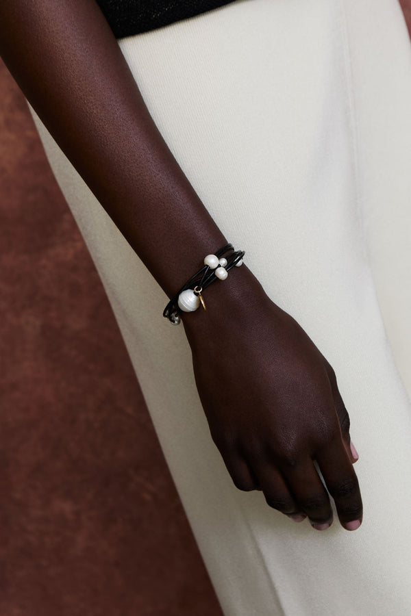 Strata Pearl Bracelet Gold