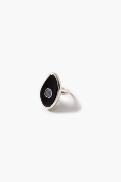 Oasis Ring Black Horn