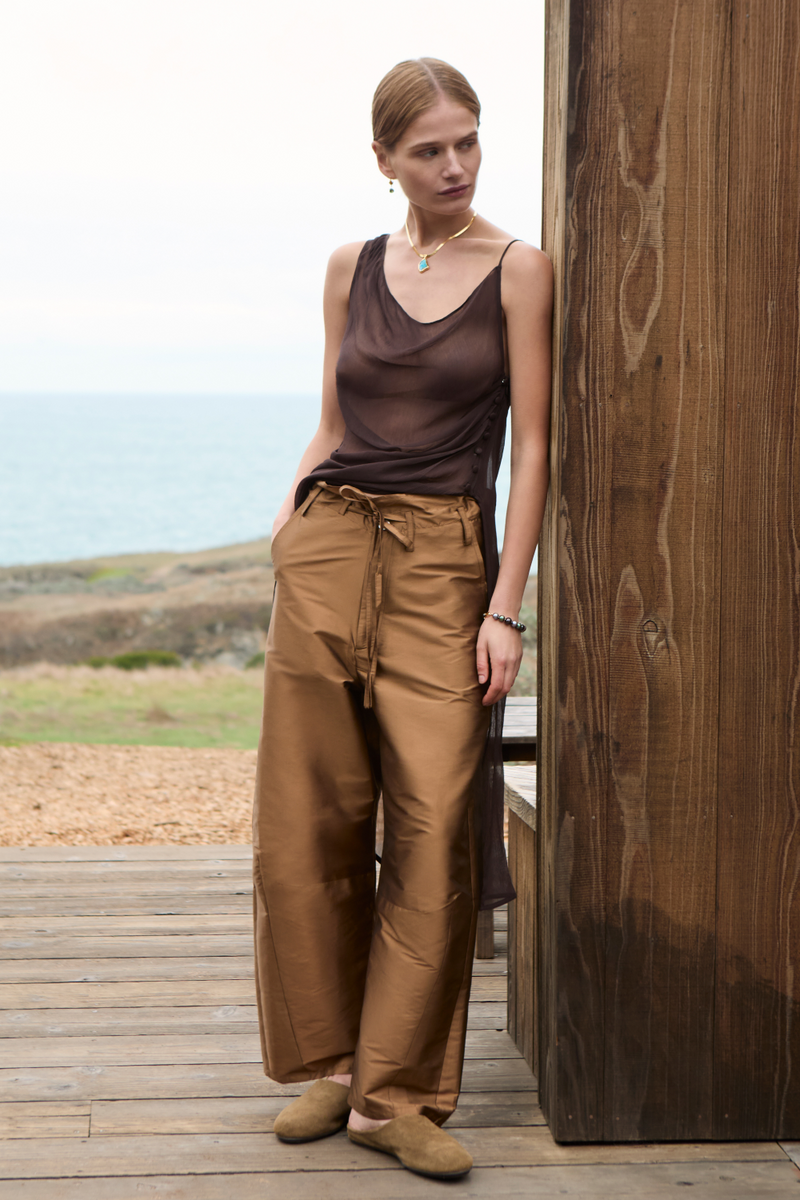 Techno Taffeta Barrel Pant Bronze