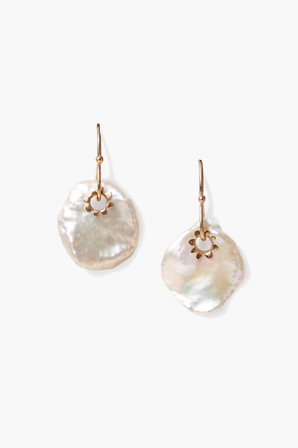 14k Kilauea Earrings White Pearl