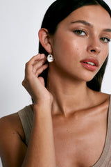 14k Kilauea Earrings White Pearl